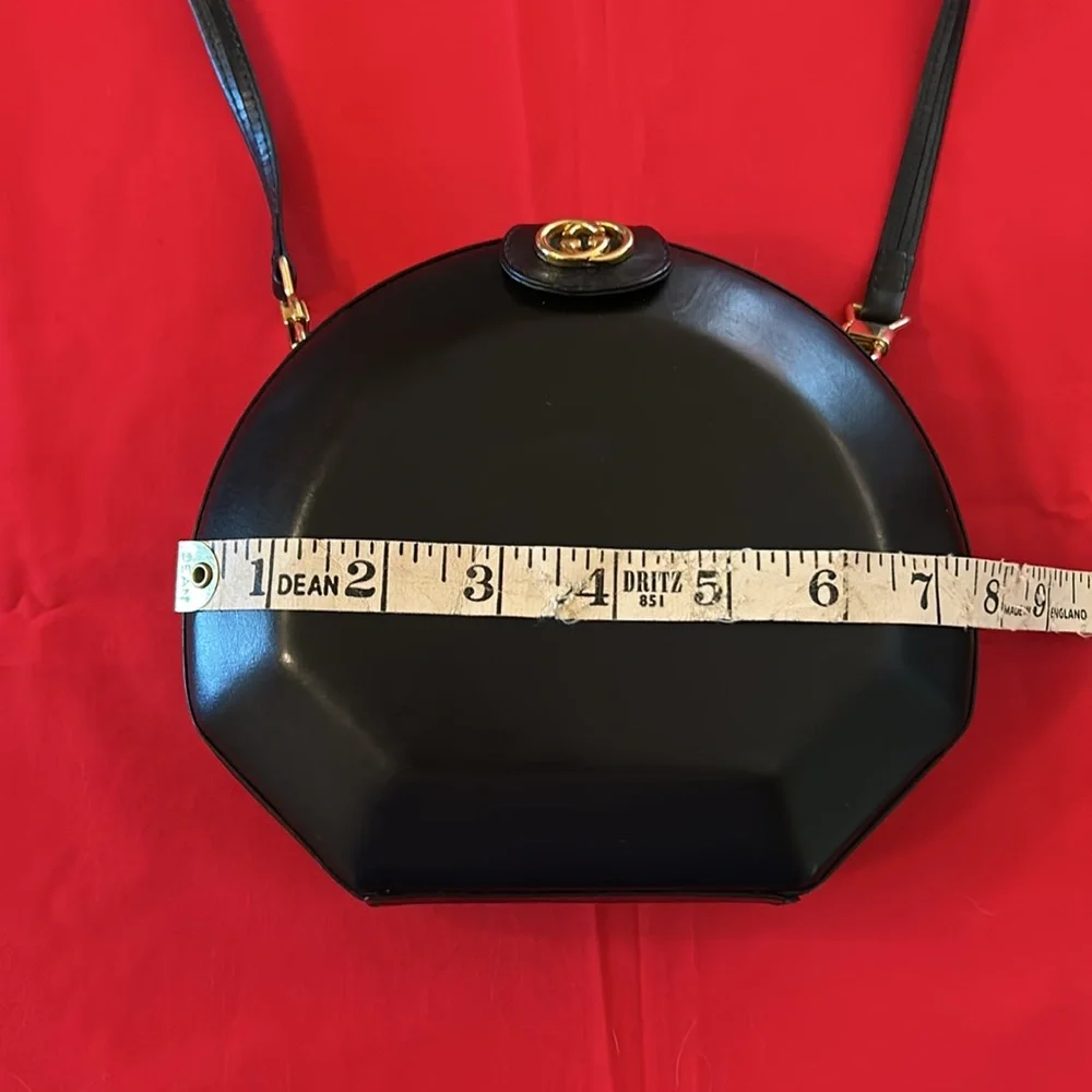 Gucci 70s Canteen Purse Black and Gold Round Hard Case Structured Shoulder Bag - Picture 10 of 17